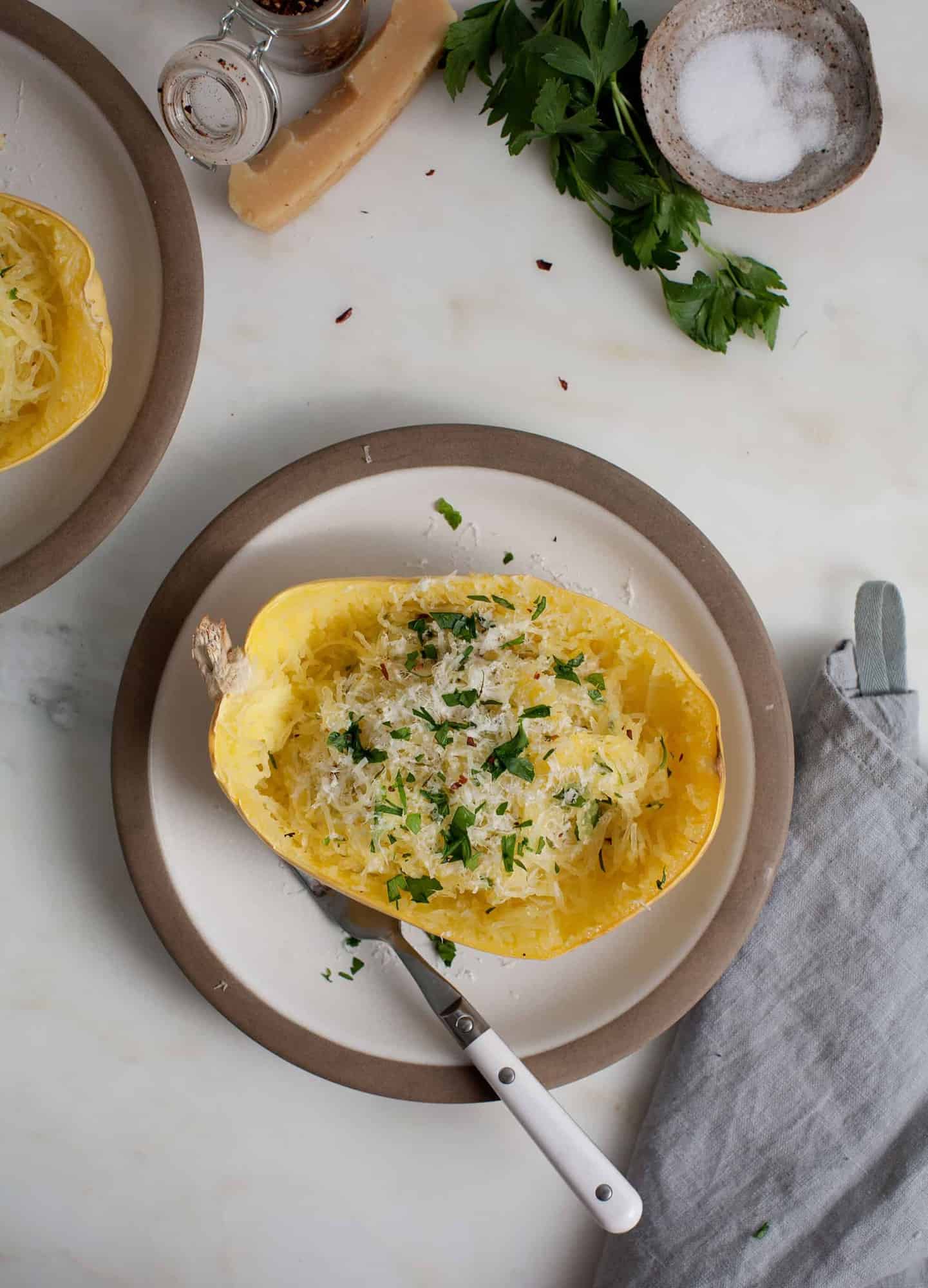 Lemon Cheesy Spaghetti Squash