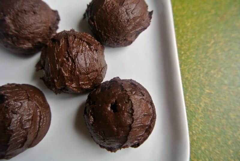 Three-Ingredient Low-Carb Chocolate Truffles