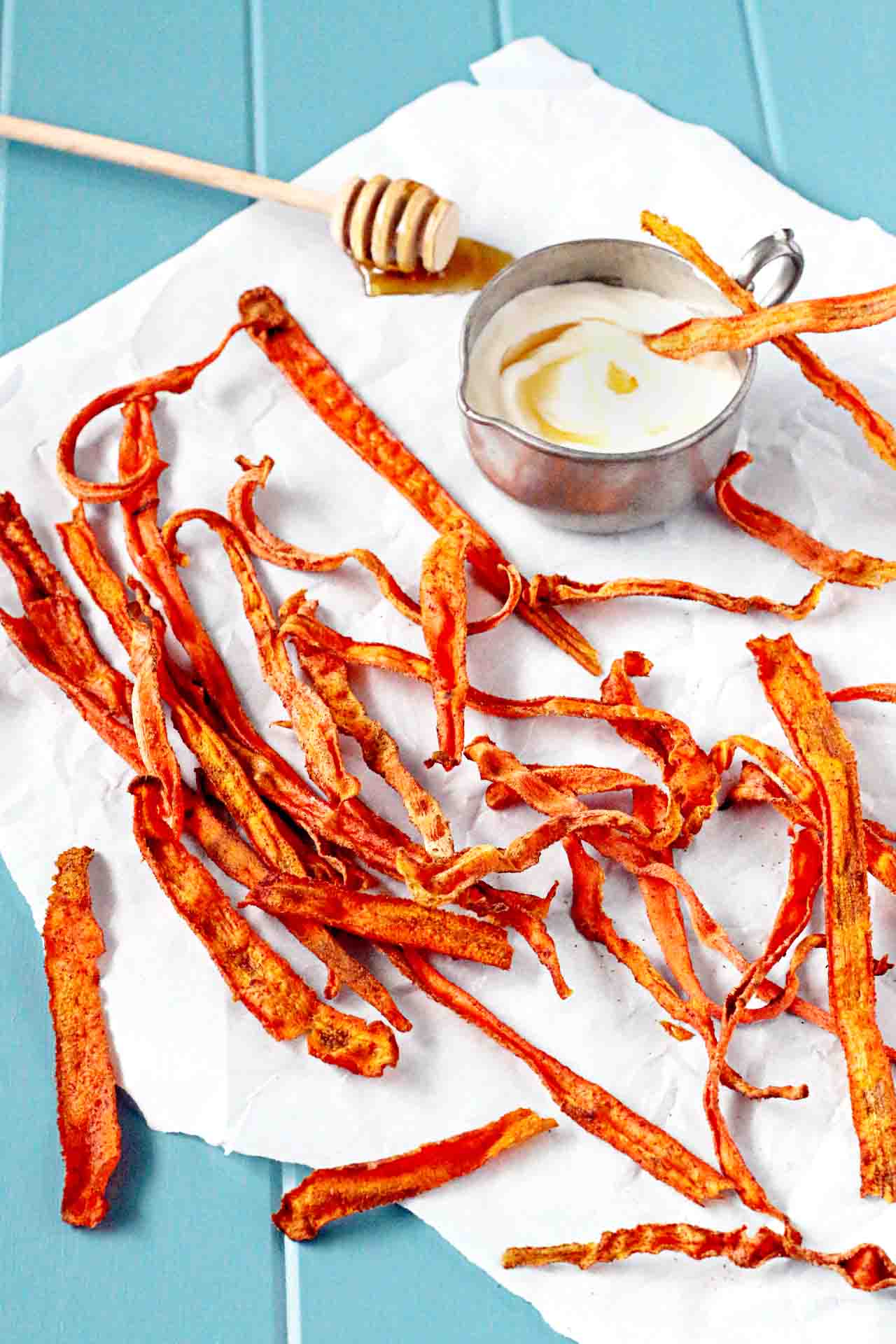 Cinnamon Carrot Chips With Honey Yogurt Dip