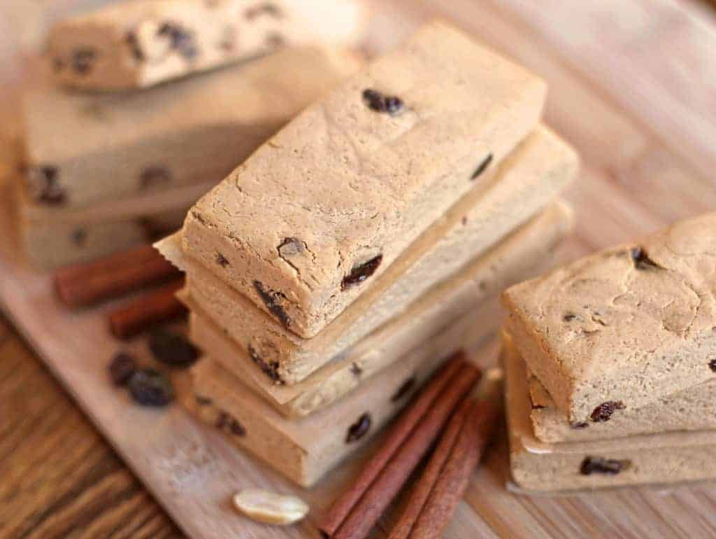 Healthy Cinnamon Raisin Peanut Butter Fudge Protein Bars