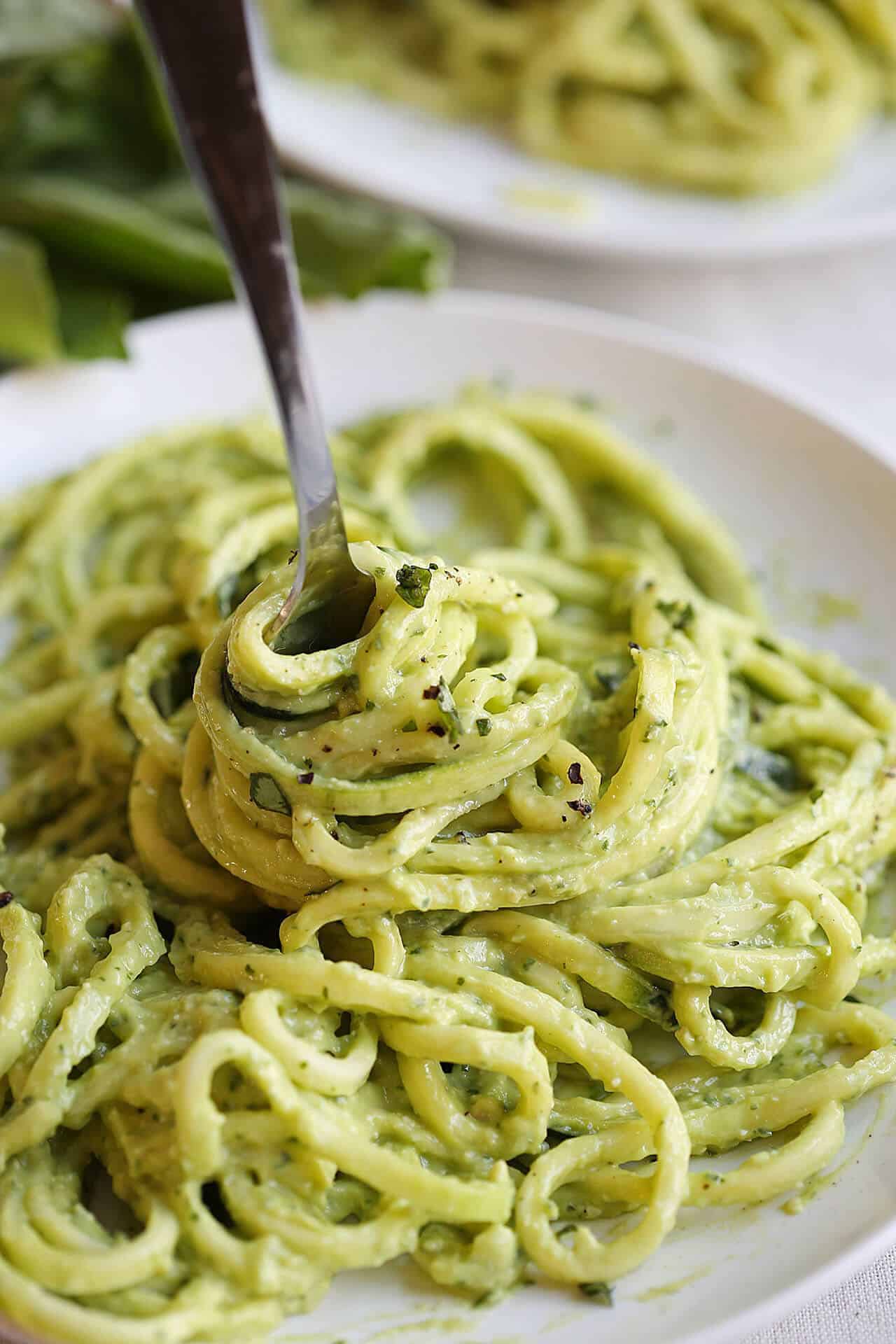 Zucchini noodles with creamy avocado