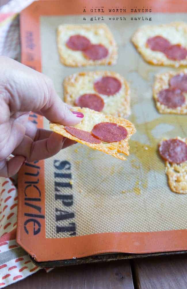 Low-Carb Pizza Cracker