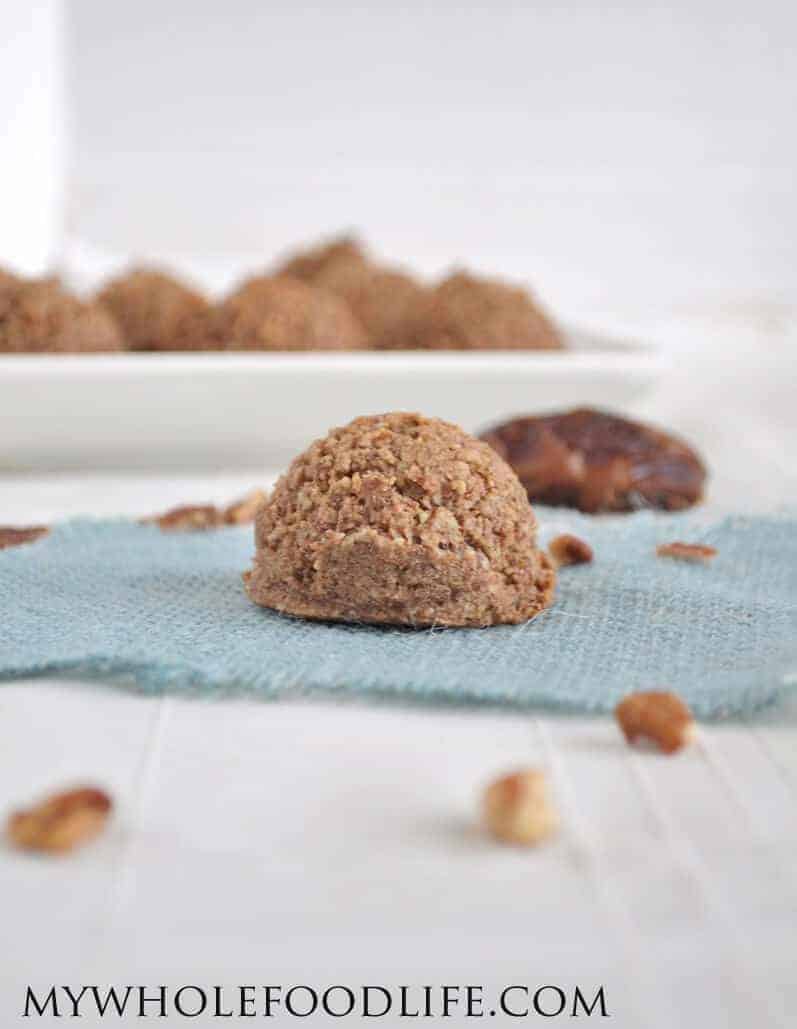 Flourless Cinnamon Pecan Cookies