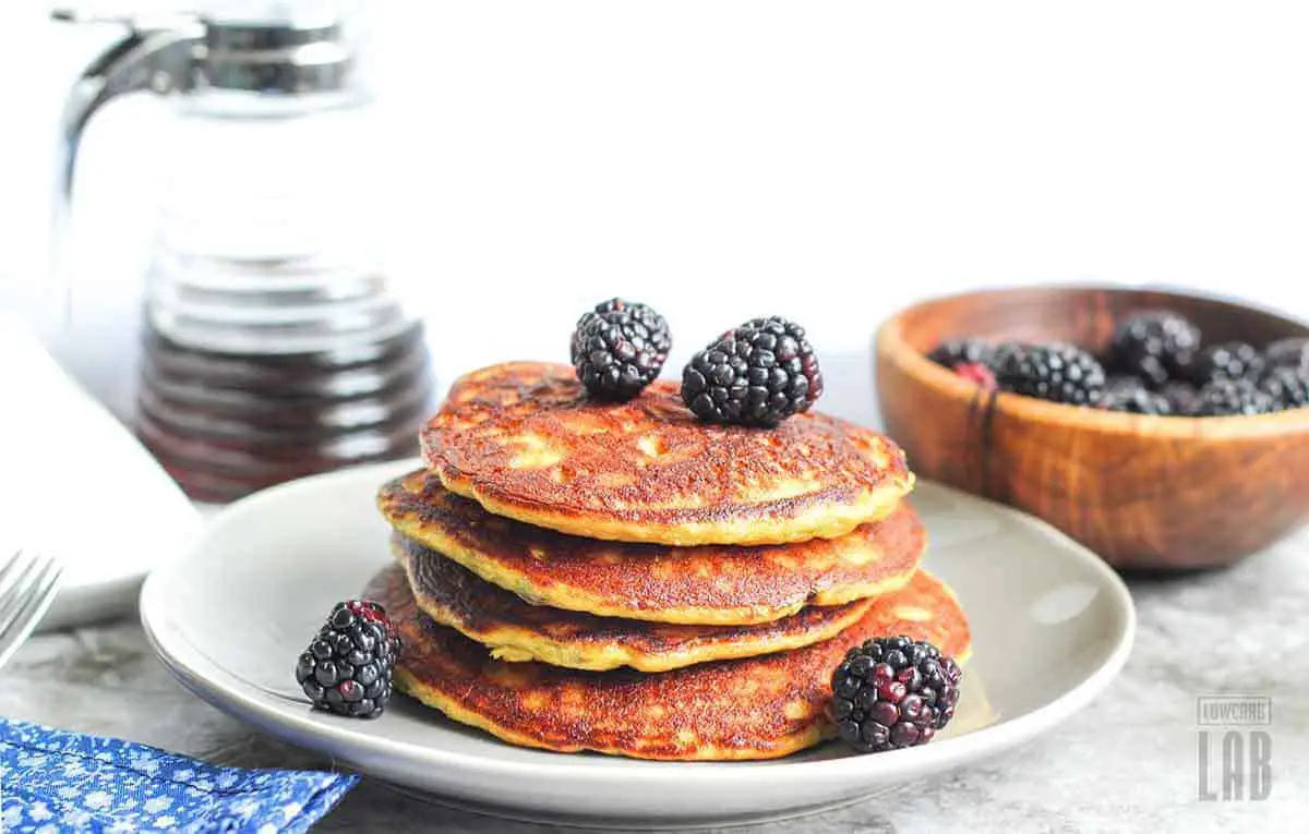 Low carb blackberry pancakes recipe